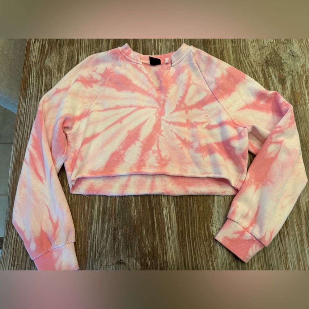 PacSun Pink Tie-Dye Pullover Cropped Cut-Off Sweatshirt with V-cut neckline, S